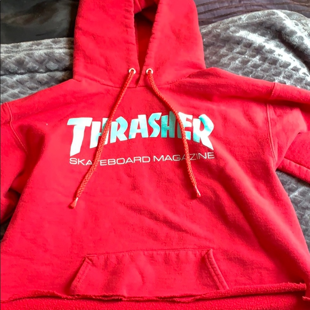 Cropped thrasher hoodie
